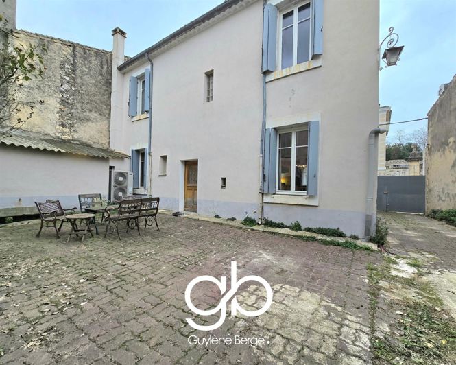 Image No.12-4 Bed House for sale