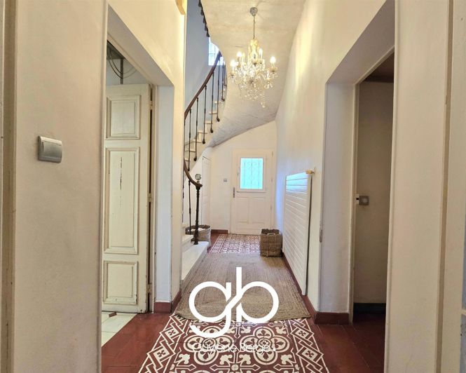 Image No.8-4 Bed House for sale