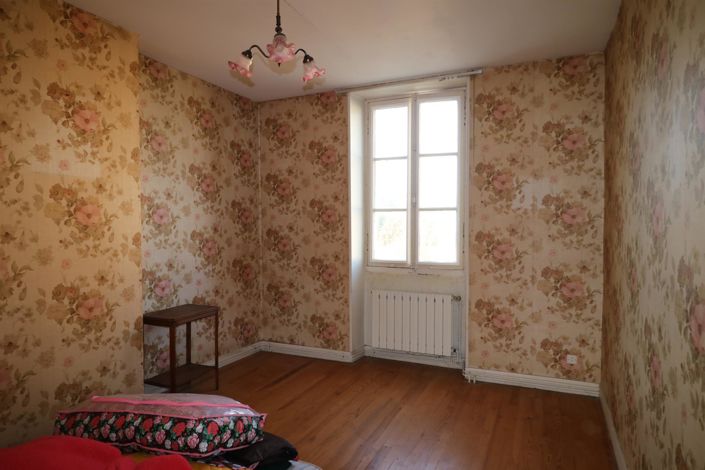 Image No.11-3 Bed House for sale