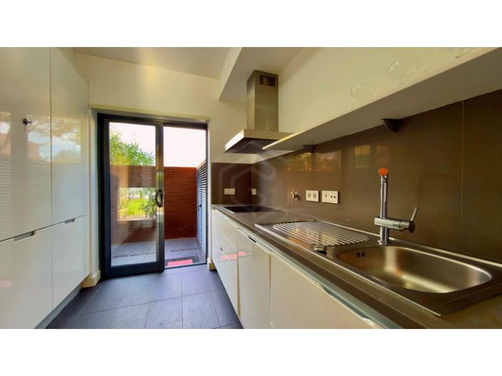 Image No.10-1 Bed Apartment for sale