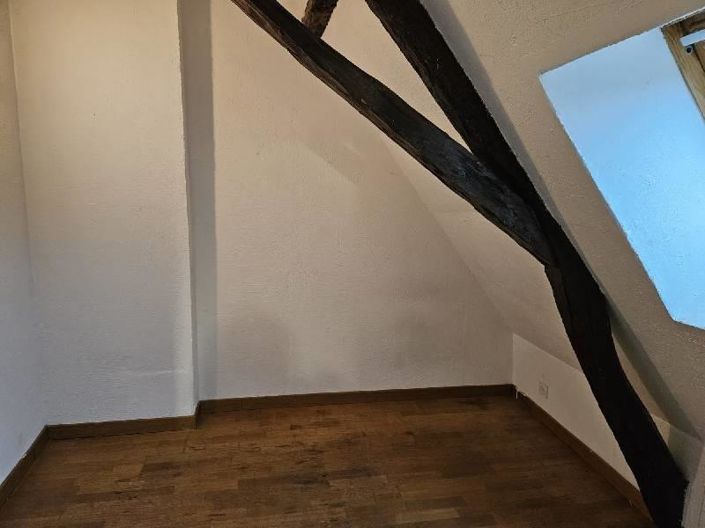 Image No.6-3 Bed House for sale