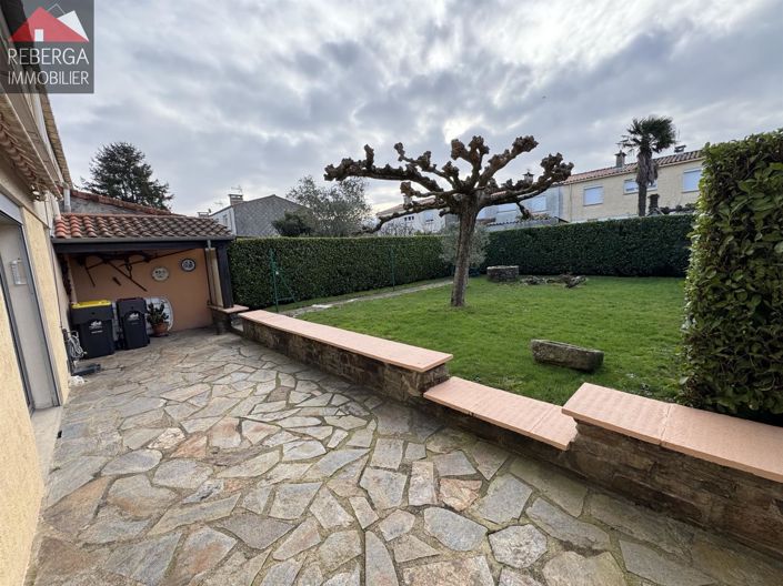 Image No.2-4 Bed House for sale