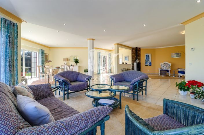 Image No.11-3 Bed House for sale