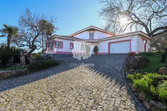 Image No.3-3 Bed House for sale