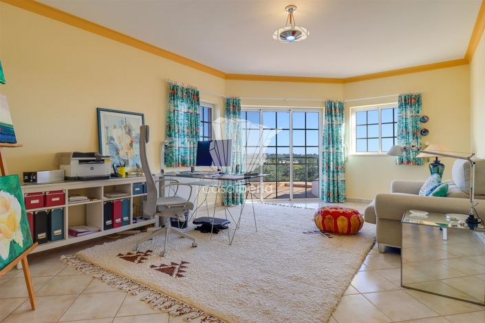 Image No.31-3 Bed House for sale