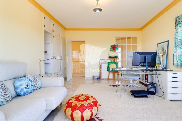 Image No.32-3 Bed House for sale