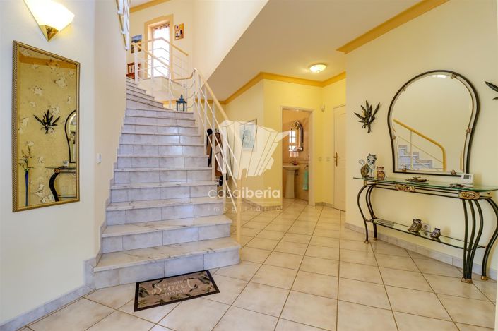 Image No.5-3 Bed House for sale