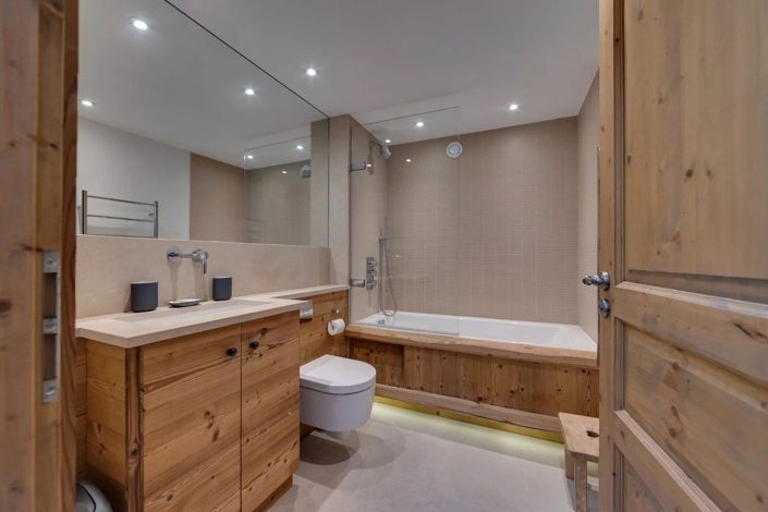 Image No.24-4 Bed House for sale