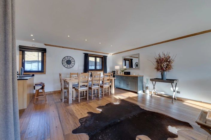 Image No.8-4 Bed House for sale