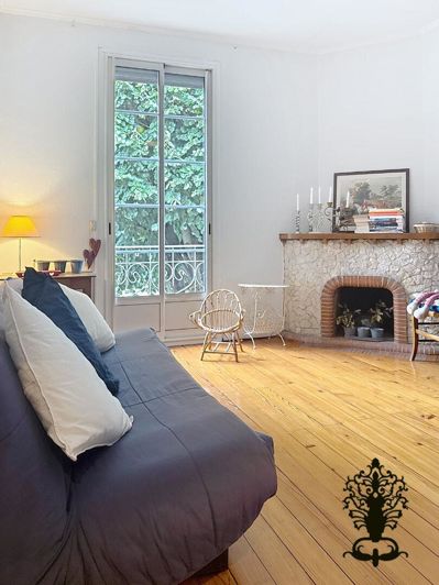 Image No.7-5 Bed House for sale