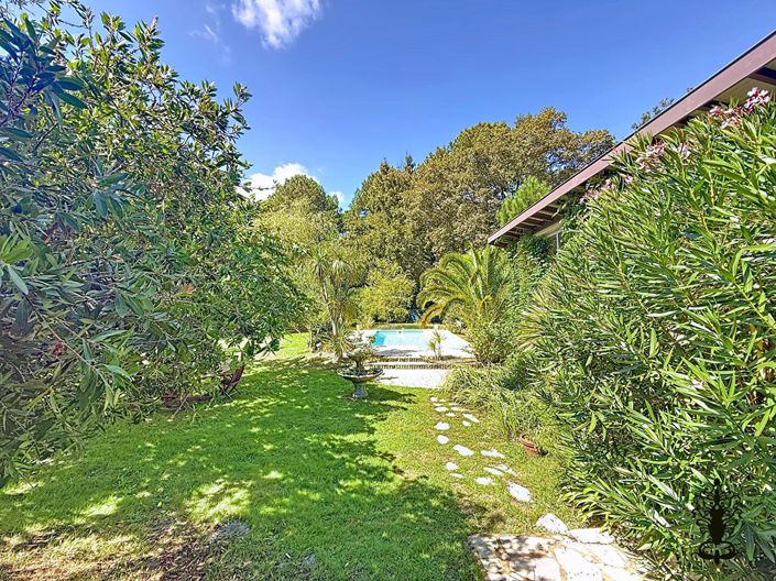 Image No.2-2 Bed House for sale