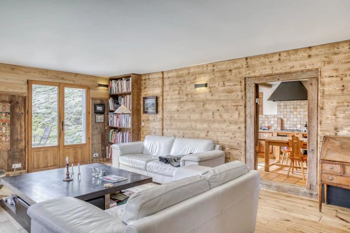 Image No.3-6 Bed House for sale