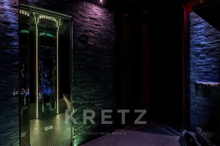 Image No.14-7 Bed Property for sale