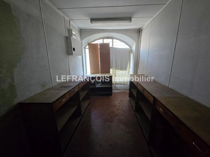 Image No.11-House for sale