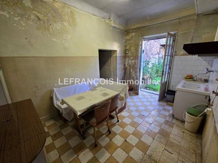 Image No.6-House for sale