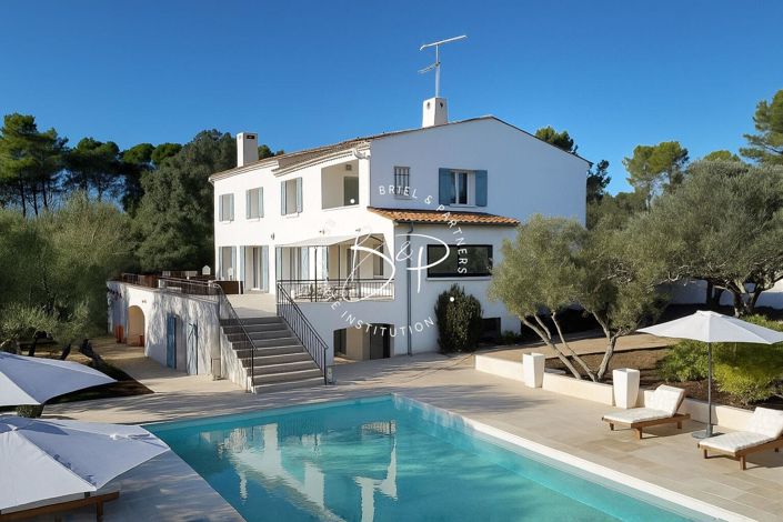 Image No.2-6 Bed House for sale