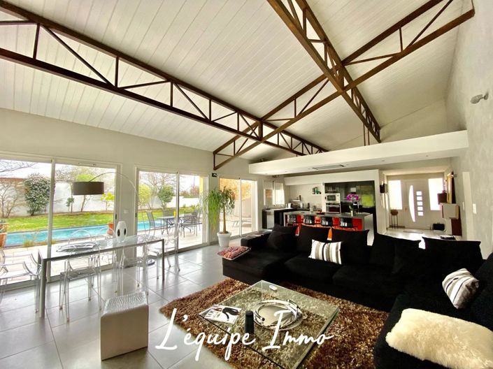 Image No.2-3 Bed House for sale