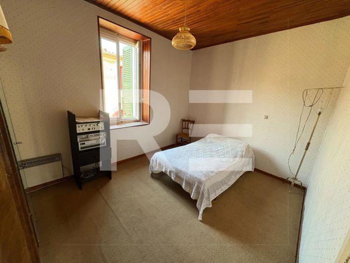 Image No.11-Maison de 6 chambres à vendre à Beauvoisin