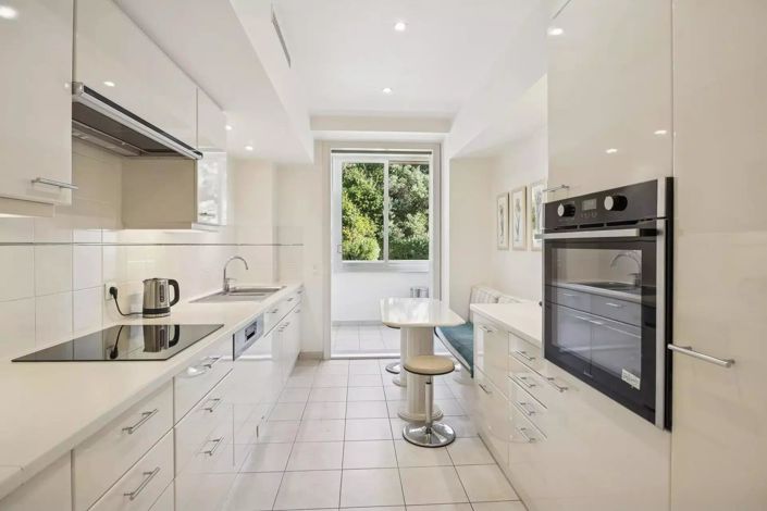 Image No.4-2 Bed Apartment for sale