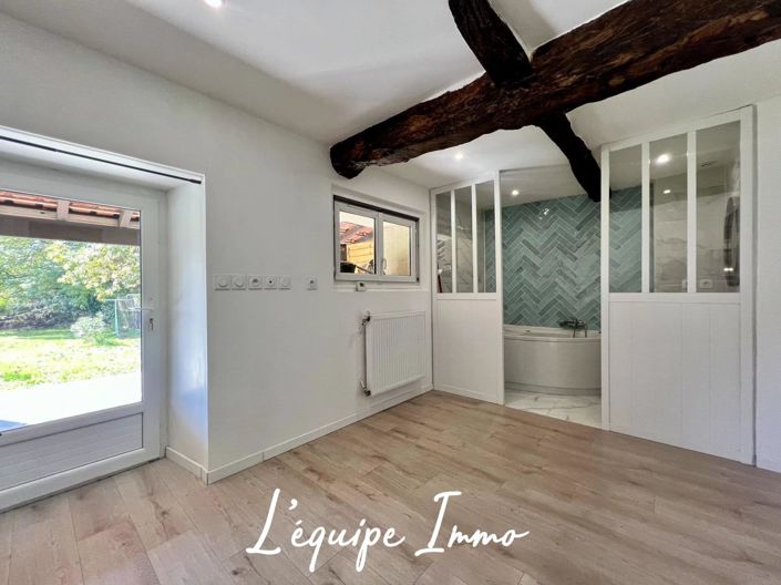 Image No.8-3 Bed House for sale