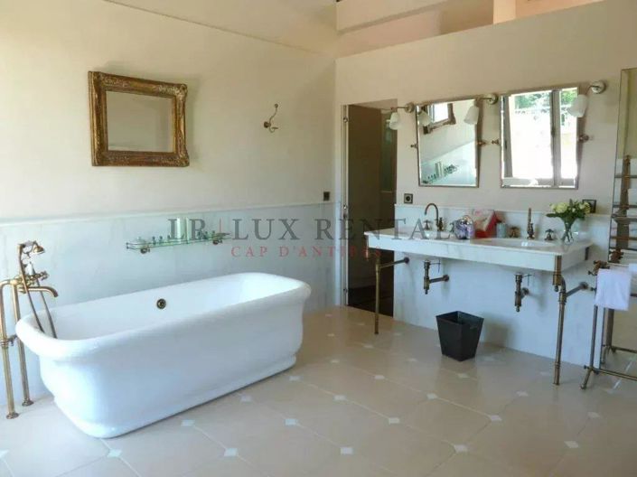 Image No.14-6 Bed House for sale