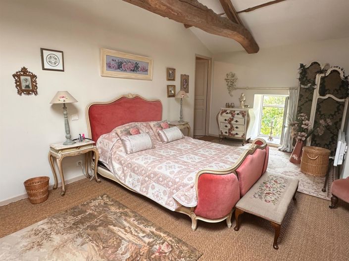 Image No.11-5 Bed House for sale