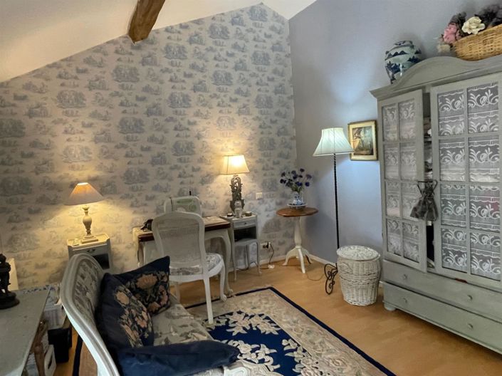 Image No.20-5 Bed House for sale