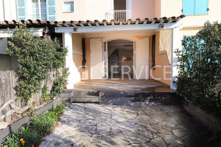 Image No.3-4 Bed House for sale