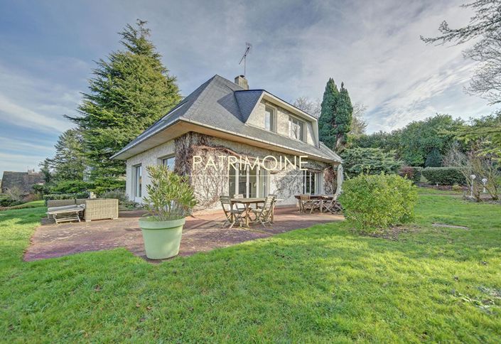 Image No.2-7 Bed Property for sale