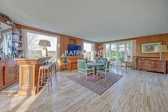 Image No.8-7 Bed Property for sale