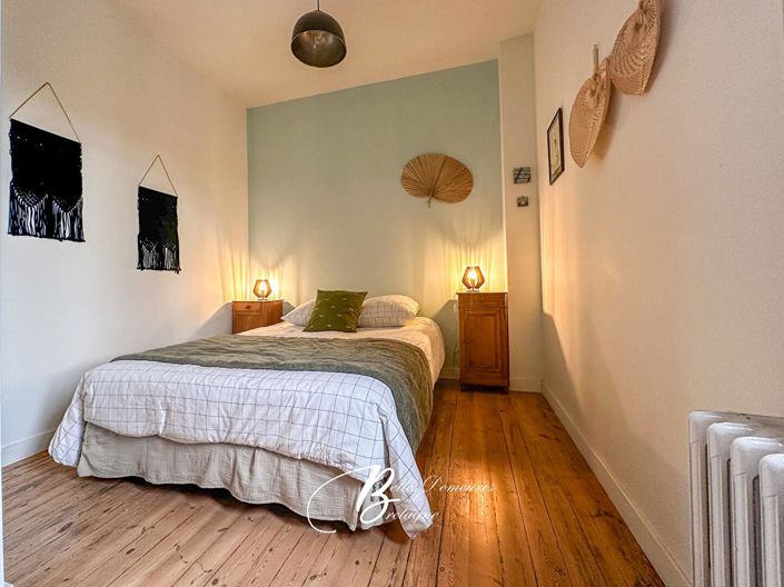 Image No.11-5 Bed House for sale