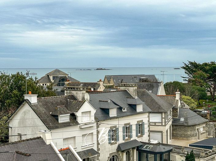 Image No.16-5 Bed House for sale