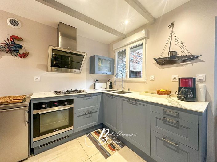 Image No.18-5 Bed House for sale