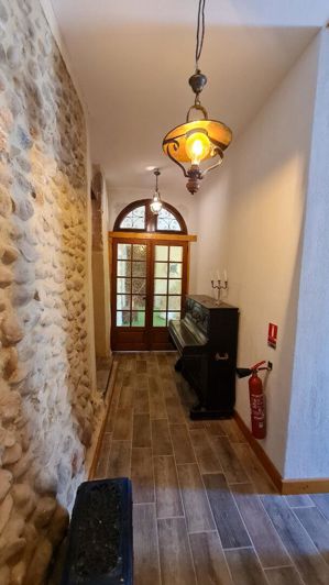 Image No.10-7 Bed House for sale