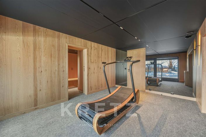 Image No.19-6 Bed House for sale