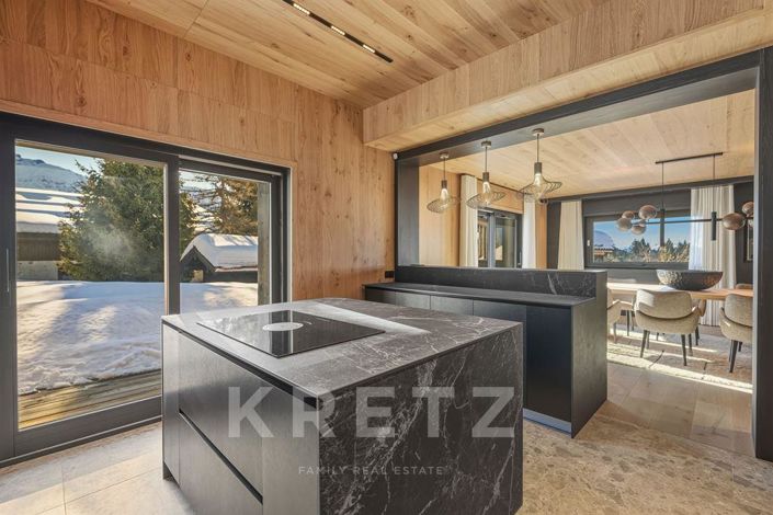 Image No.7-6 Bed House for sale