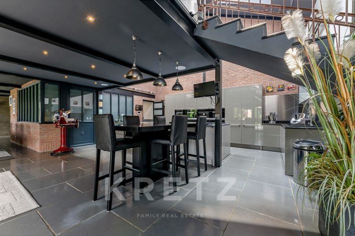 Image No.18-4 Bed House for sale