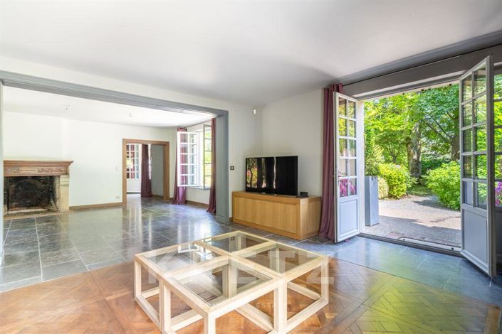 Image No.22-8 Bed House for sale