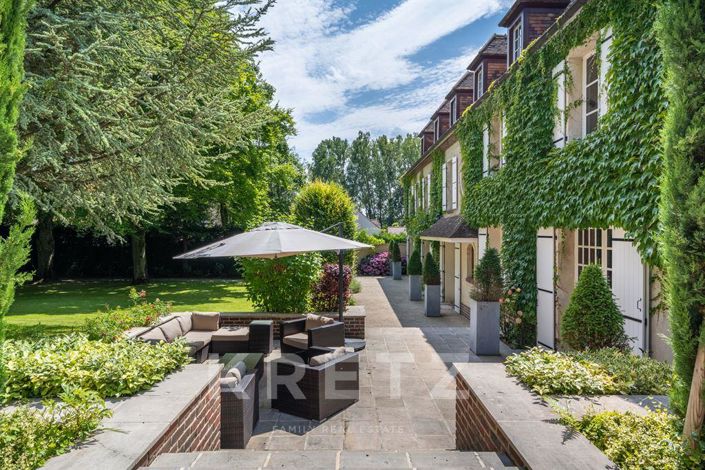 Image No.9-8 Bed House for sale