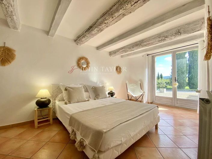 Image No.19-8 Bed House for sale