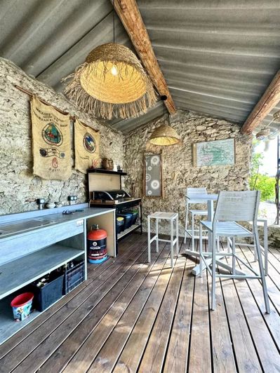 Image No.3-8 Bed House for sale