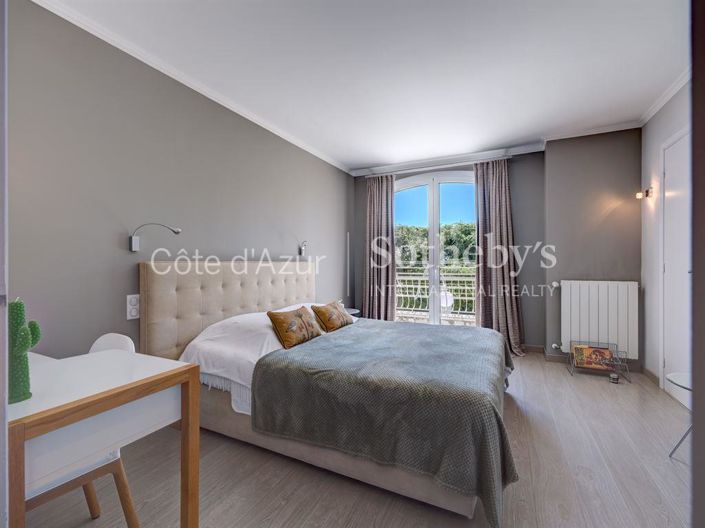 Image No.8-Propriété de 5 chambres à vendre à La Roquette-sur-Siagne