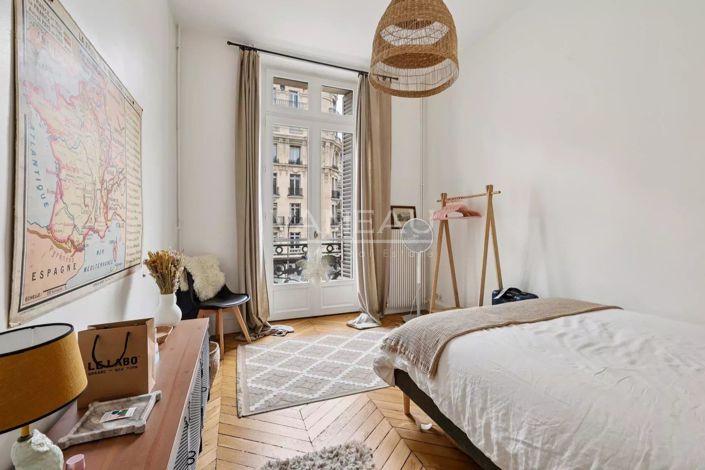 Image No.12-3 Bed Apartment for sale