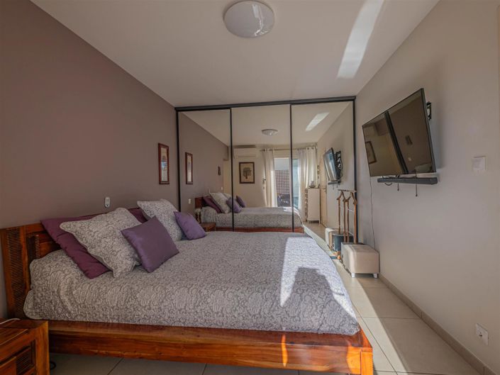 Image No.10-3 Bed House for sale