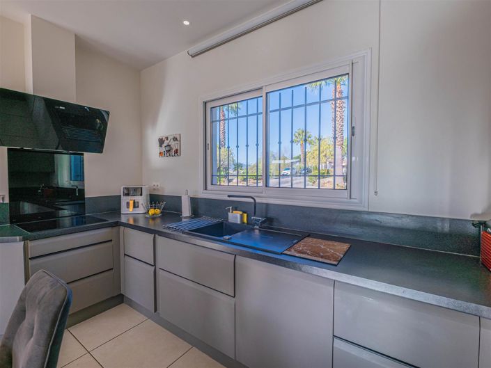 Image No.5-3 Bed House for sale