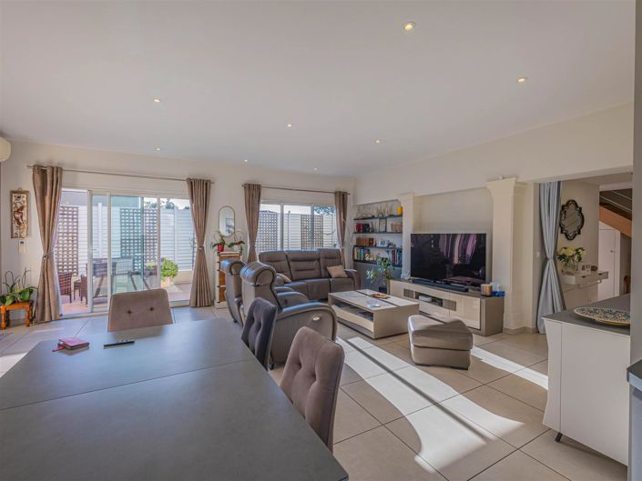 Image No.7-3 Bed House for sale