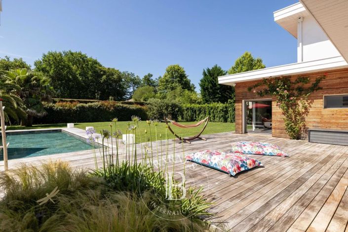 Image No.5-4 Bed House for sale