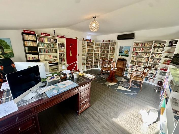 Image No.38-Maison de 4 chambres à vendre à Orange