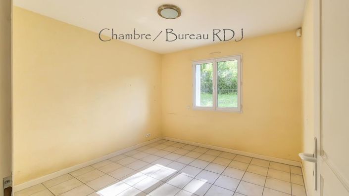 Image No.10-5 Bed House for sale