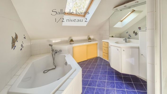 Image No.15-5 Bed House for sale